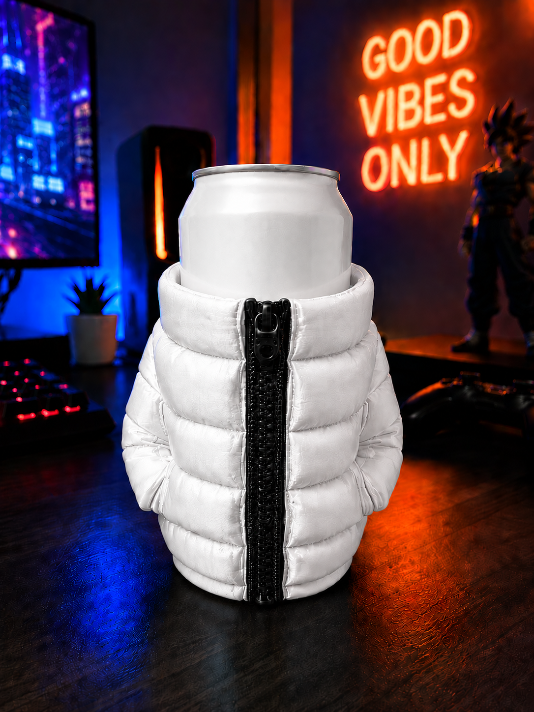 PUFFER JACKET CAN HOLDER
